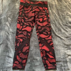 Lululemon inspire tight sz 6